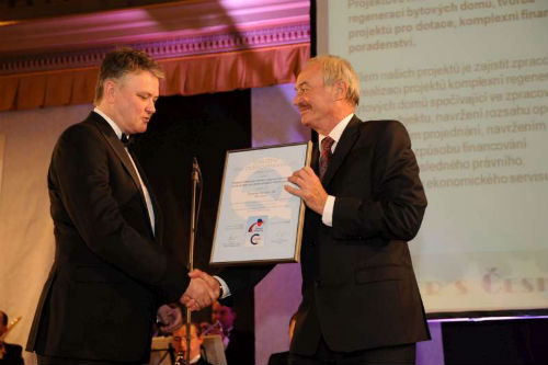 1. m�stop�edseda Sen�tu P�R P�emysl Sobotka p�ed�v� ocen�n� Czech Made Bohuslavu �vamberkovi